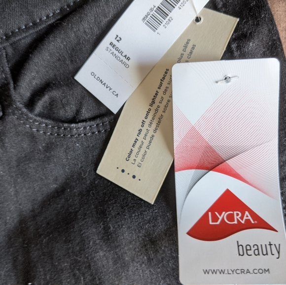 Old Navy black rockstar jeans - Picture 2 of 3